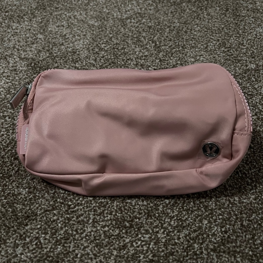Lululemon Everywhere Belt Bag Pastel Pink